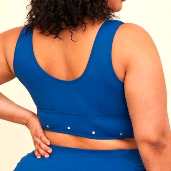 ❤️NWT TORRID SWIM TOP - STUDDED SCOOP SWIM TOP - WIRE FREE - POSEIDON BLUE - Picture 2 of 9